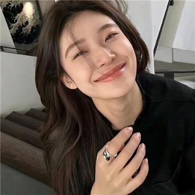 暗恋的小青梅她人美声甜